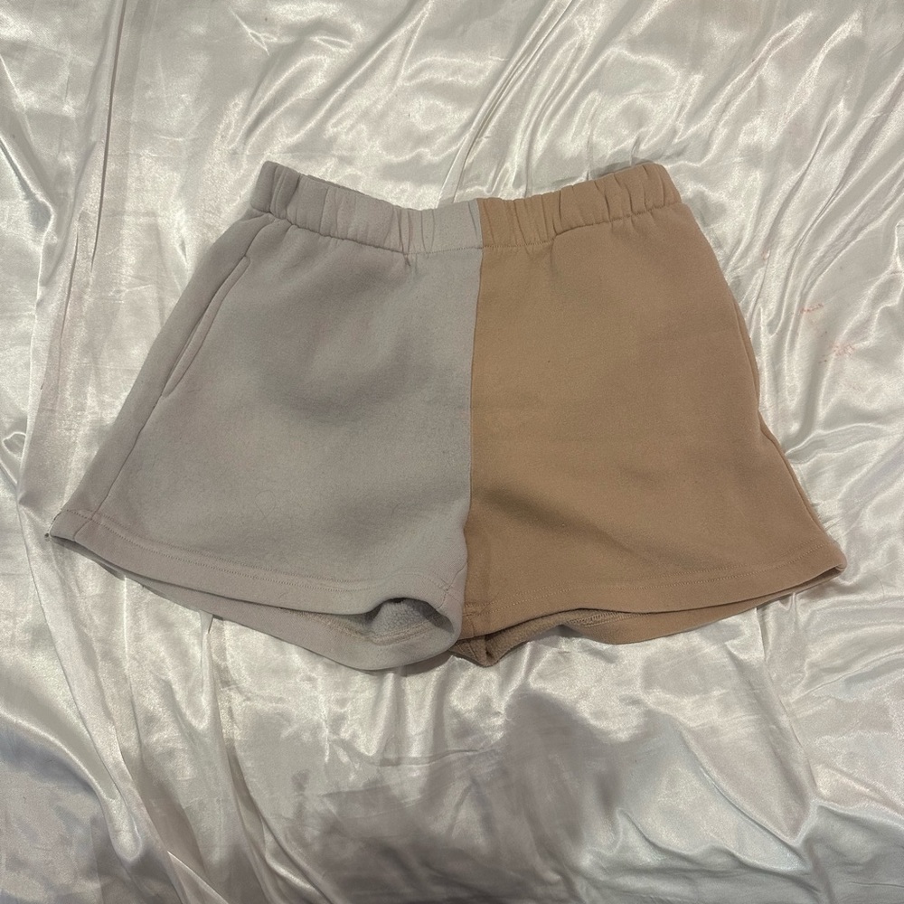 dual toned sweatshorts